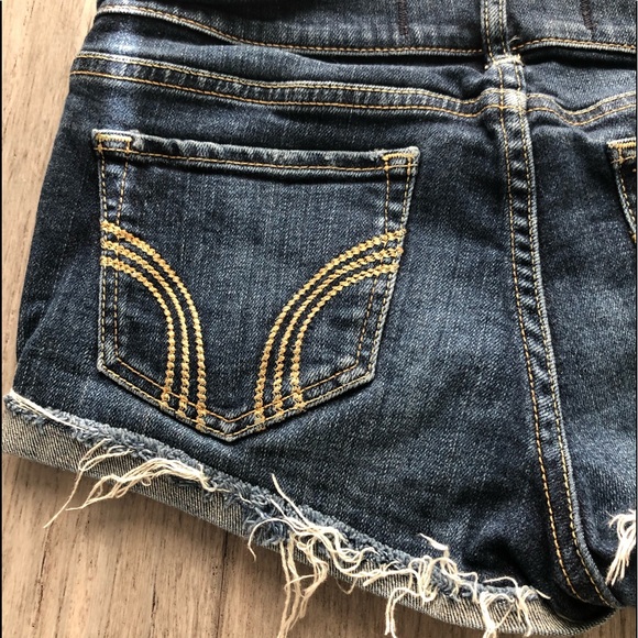 Hollister Jean Shorts Size 5 - Picture 8 of 11